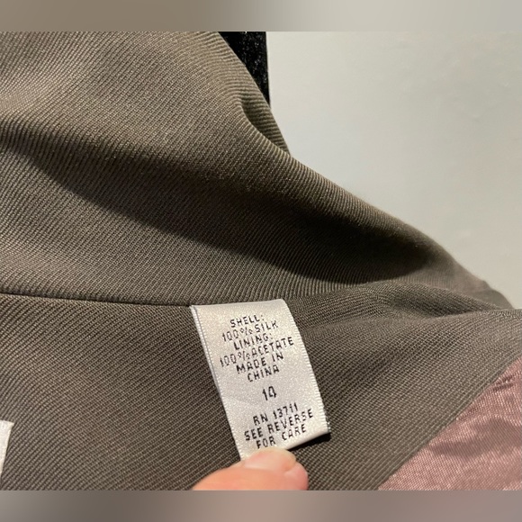 2Pc Valerie Stevens collection, green gray in a size 14 jacket and pants - Picture 5 of 6